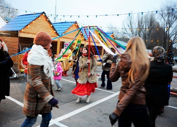 картинка Забава "Ленточная карусель" от компании Рент-Бери