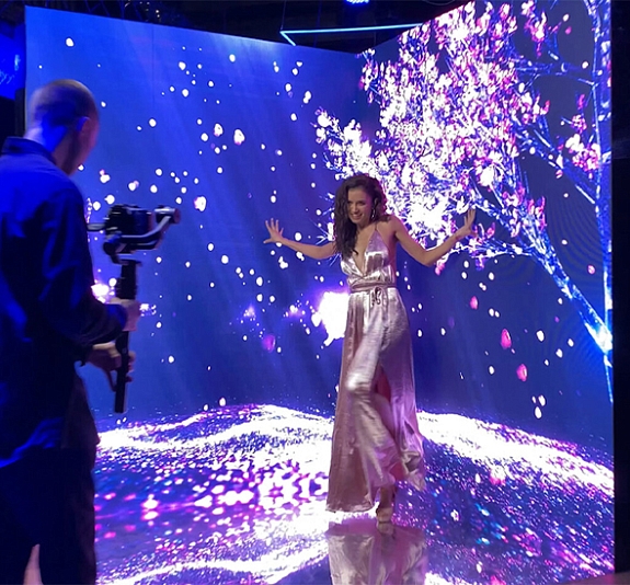 Угловая 2,5х2,5 светодиодная фотозона рис 1