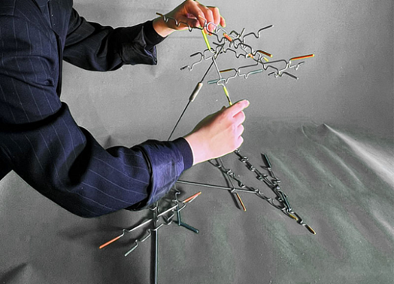 Головоломка «Вешалки»