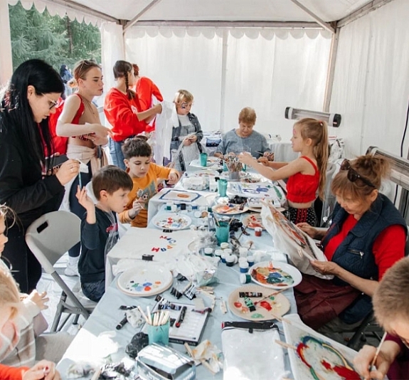 Мастер-класс «Роспись футболок» рис 1