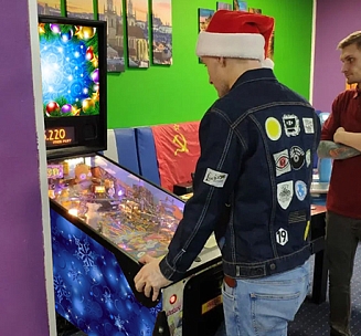 Новогодний Пинбол