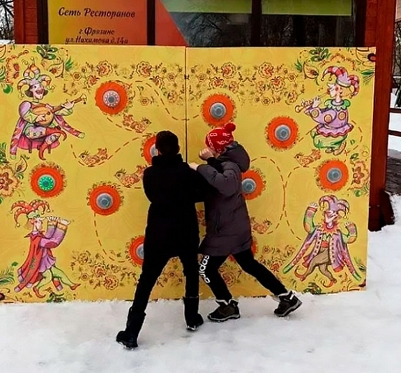 картинка Кнопочный бой "Ярмарочный" от компании Рент-Бери