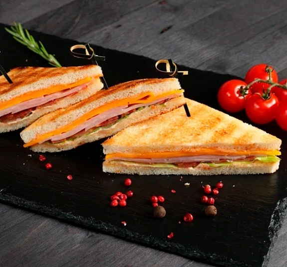 Сэндвич с ветчиной рис 1