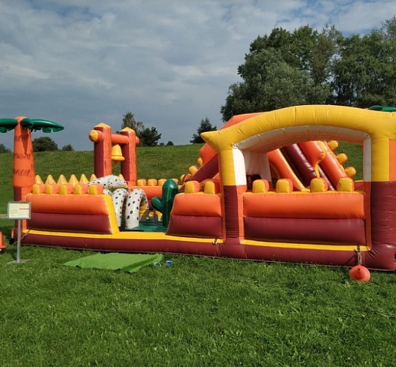 Батут с горкой "Пиратский остров" рис 2