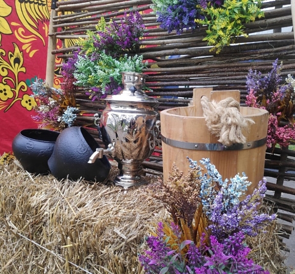 картинка Чаепитие в русском стиле от компании Рент-Бери