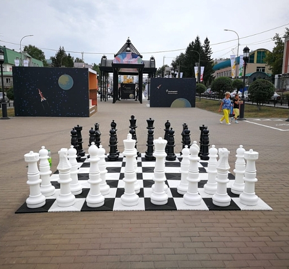 картинка Гигантские шахматы от компании Рент-Бери