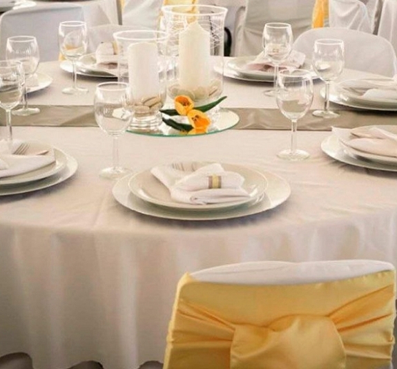 картинка Наперон для круглого стола бежевый «Жаккард» 2,2м от компании Рент-Бери