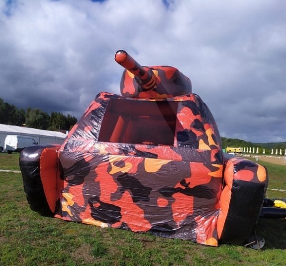 картинка Батут "Танк" от компании Рент-Бери