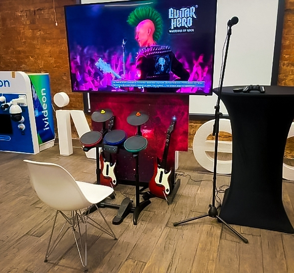 картинка Guitar Hero VR от компании Рент-Бери