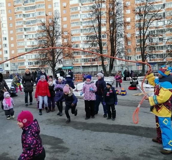 картинка Скакалка - Круговорот от компании Рент-Бери