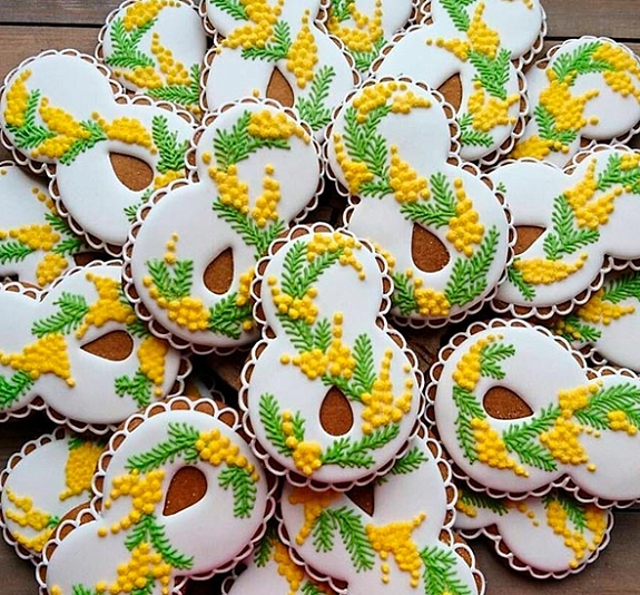 Роспись пряников 8 марта рис 1