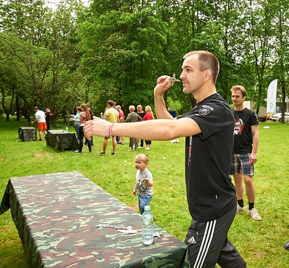 Метание сюрикенов рис 2