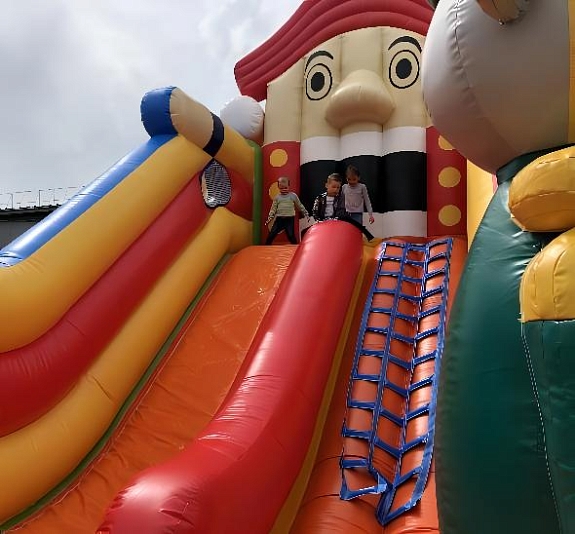 Надувная горка "Щелкунчик" рис 5