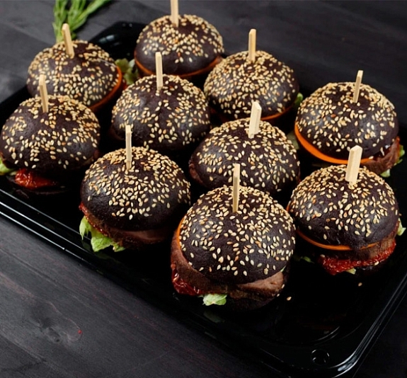 Мини бургер с говяжьей котлетой рис 4