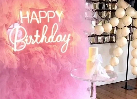 Фотозона из фатина