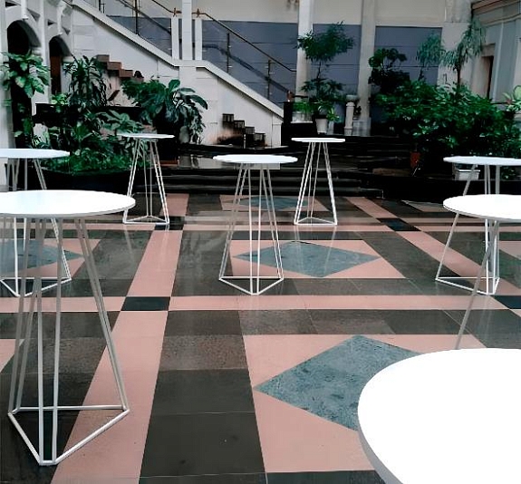 картинка Стол коктейльный Граф от компании Рент-Бери