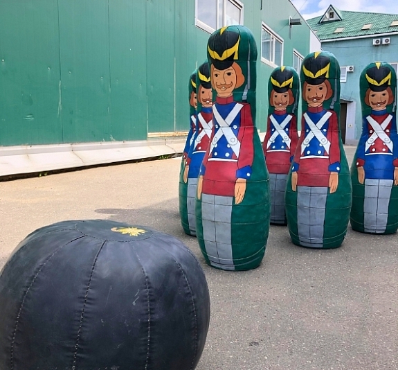 картинка Боулинг "Гусары" от компании Рент-Бери