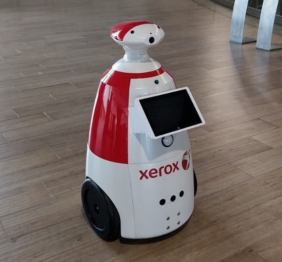 картинка Робот на мероприятие от компании Рент-Бери