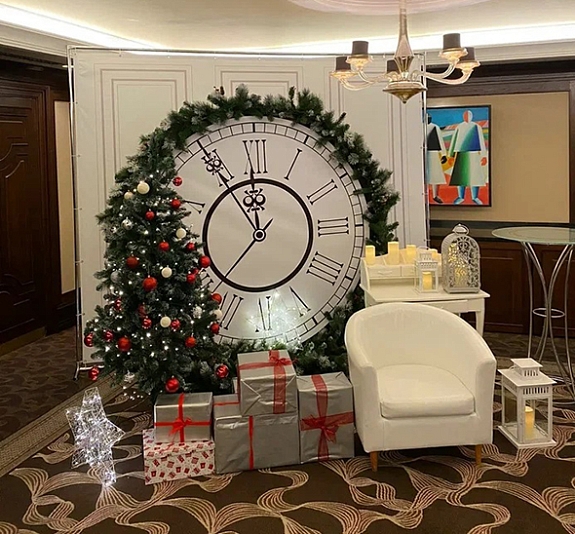 картинка Фотозона "Новогодние часы" от компании Рент-Бери