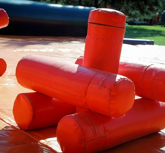 картинка Городки надувные от компании Рент-Бери