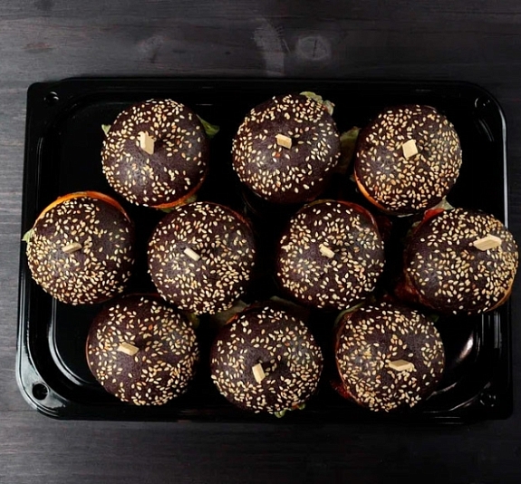 Мини бургер с ростбифом рис 1