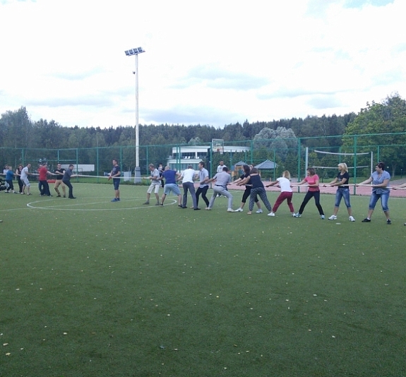 картинка Перетягивание каната от компании Рент-Бери