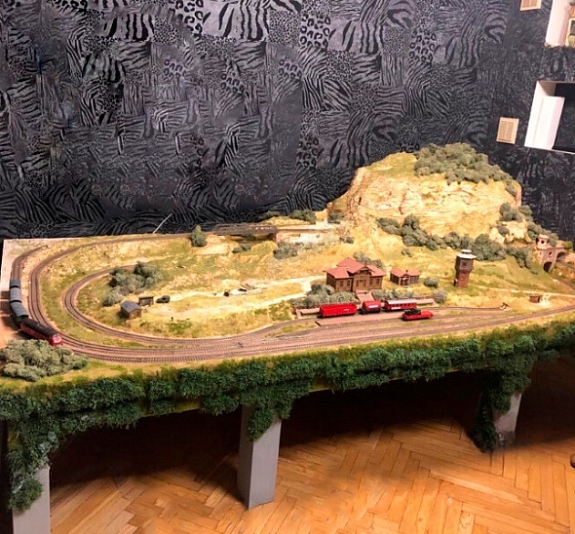 Радиоуправляемые поезда рис 1