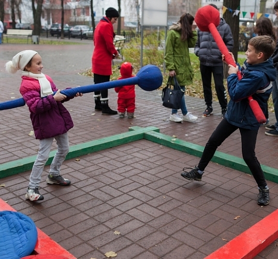 картинка Бой на мягких копьях от компании Рент-Бери