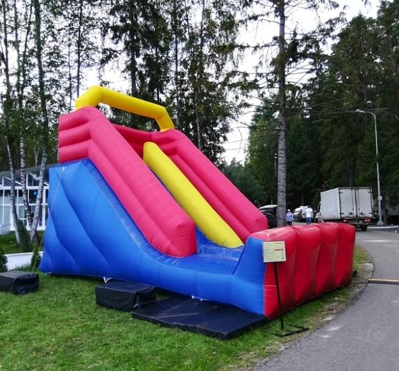 Надувная горка "Детская" рис 1