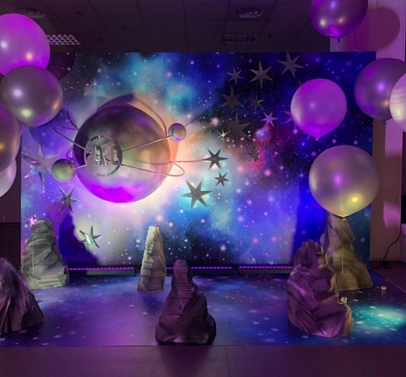 картинка Фотозона "Космическая" от компании Рент-Бери