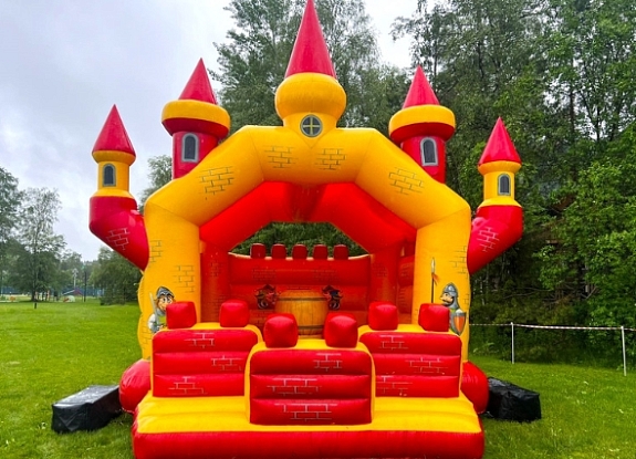Батут замок "Бастион"
