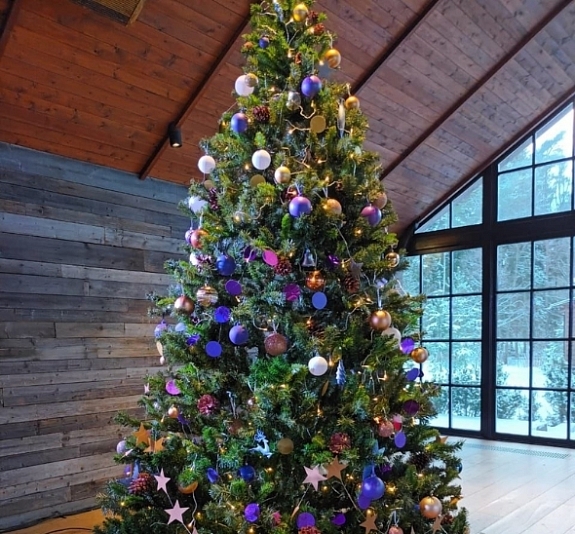 картинка Новогодняя ёлка с декором "Mini" от компании Рент-Бери