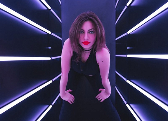 Неоновый тоннель