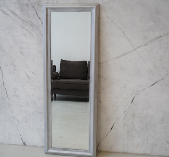 Напольное зеркало в серебристой раме рис 2