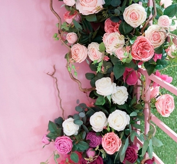 Фотозона "Розовая телефонная будка" рис 2