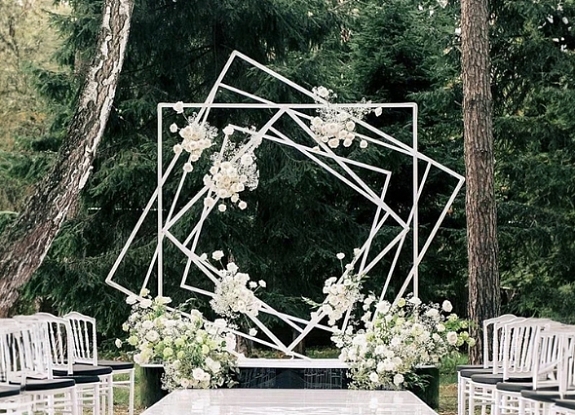 картинка Арка Многогранник от компании Рент-Бери