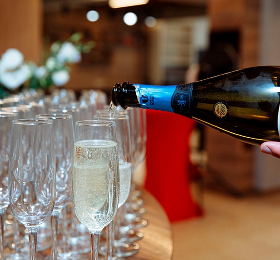 Фонтан с шампанским рис 6