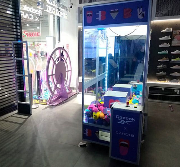 картинка Новогодний Автомат с игрушками от компании Рент-Бери