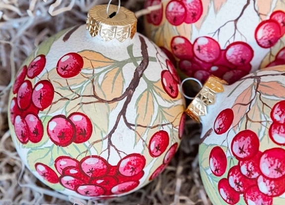 Мастер-класс «Роспись елочного шара»