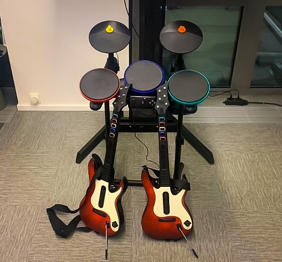 картинка Guitar Hero VR от компании Рент-Бери