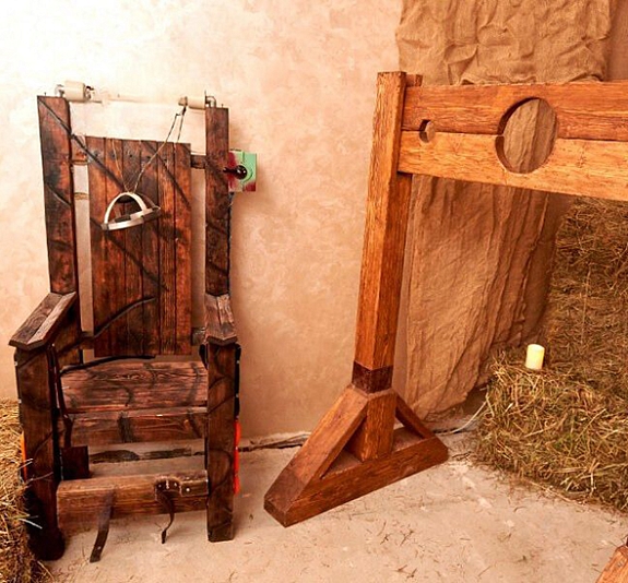 Комната страха — декорации рис 3