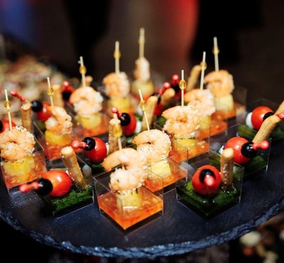 картинка Фуршет готовый от компании Рент-Бери