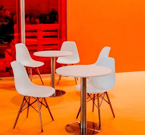 картинка Стол банкетный D70 белый от компании Рент-Бери