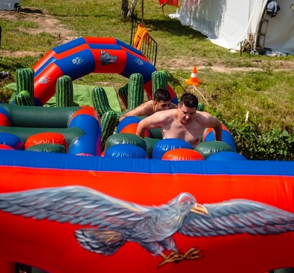 картинка Водная полоса препятствий от компании Рент-Бери