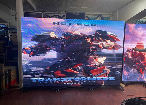 Видеостена из пилонов 3x2м. Шаг 1,86