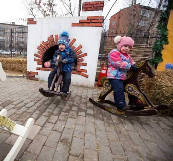 картинка Деревянная лошадка от компании Рент-Бери