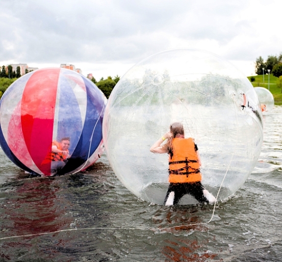 Надувной шар для воды рис 2