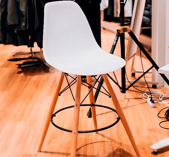 Стул барный Eames белый рис 4