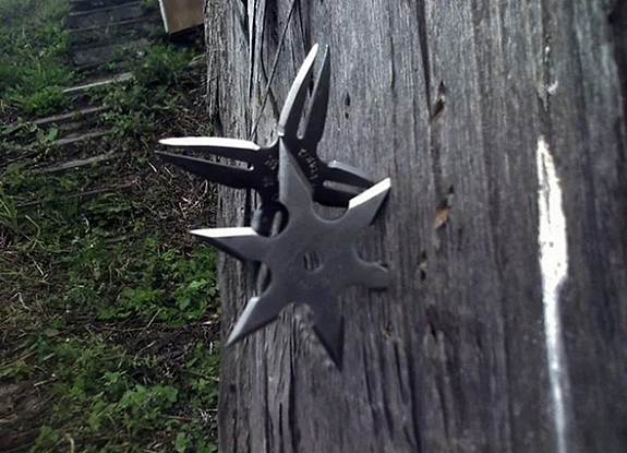 Метание сюрикенов