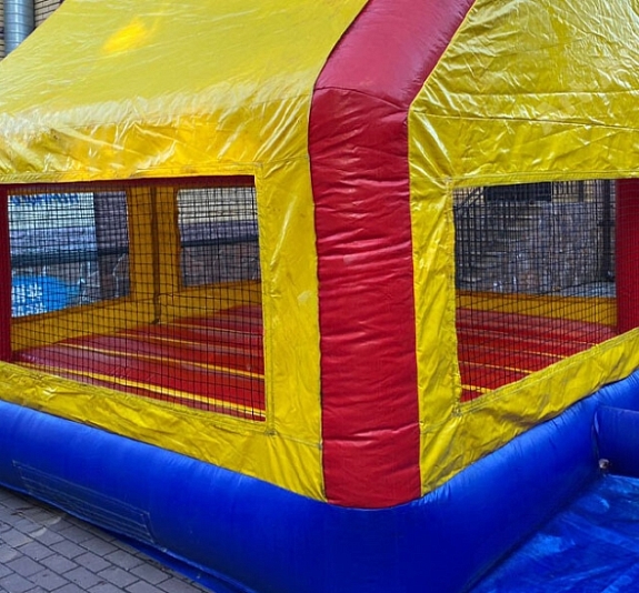 Батут с крышей "Солнечный манеж" рис 3